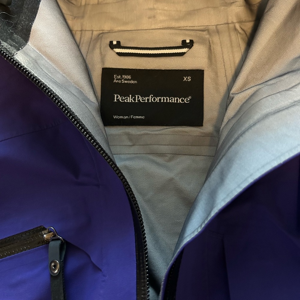 Peak Performance ski jacket - Picture 4 of 5